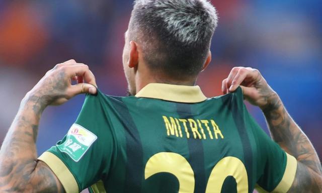 足球-浙江外援米特里策：在中国感觉很好，我想尽可能地在这里踢球