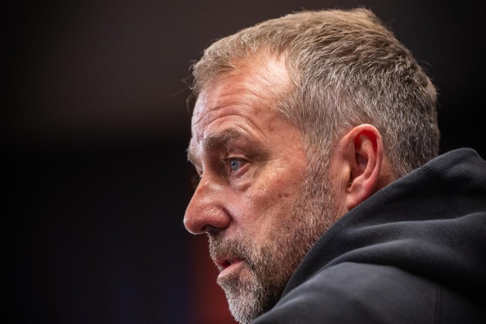 2选1，巴萨功勋或离队！为了世界杯，1700万年薪不要？弗里克铁血